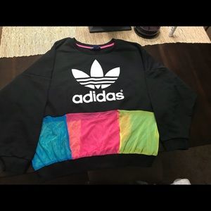 Adías Colorful Sweatshirt